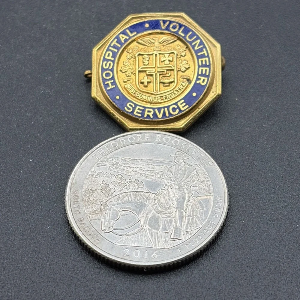 Hospital Volunteer Service Gold‎ Tone Lapel Hat Pin